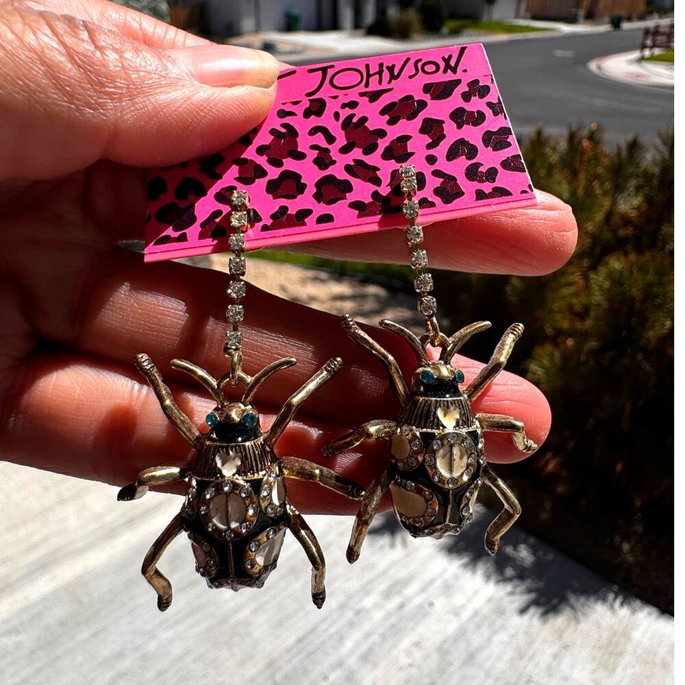 Rare Betsey Johnson Beetle Dangle Earrings Y2K gold blue rhinestones insect